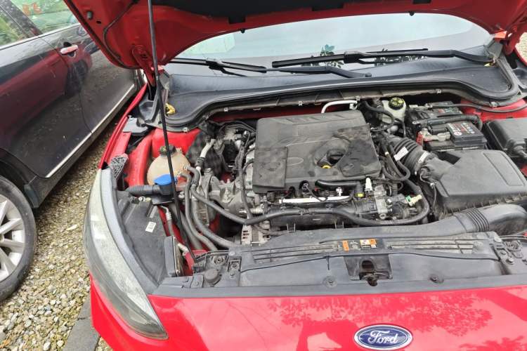 Used Ford Focus 2020 Sedan EcoBoost 180 Automatic ST Line Engine Bay Right