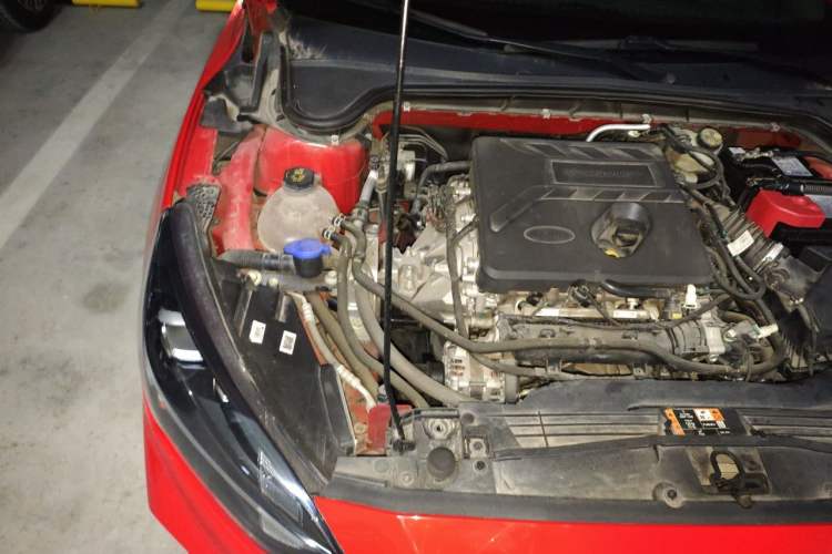 Used Ford Focus 2020 Sedan EcoBoost 180 Automatic ST Line Engine Bay Right