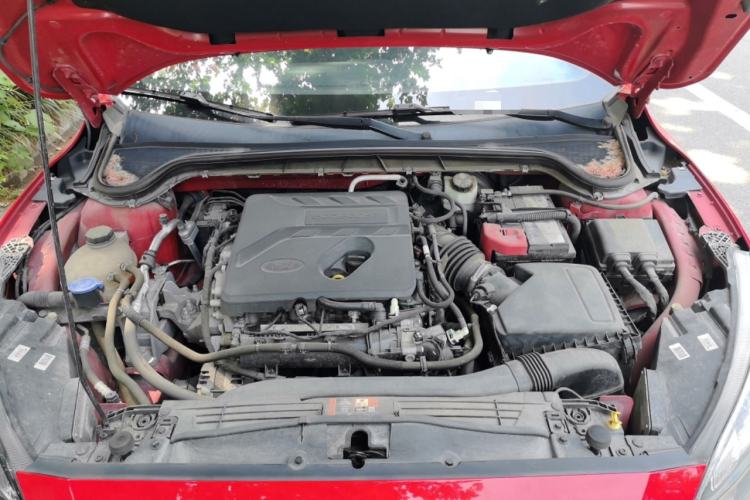 Used Ford Focus 2020 Hatchback EcoBoost 180 Automatic ST Line Engine Bay