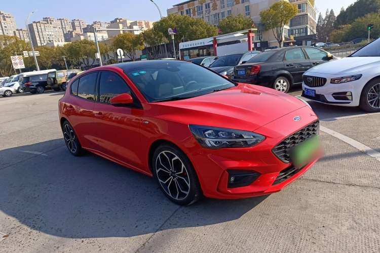 Used Ford Focus 2020 Hatchback EcoBoost 180 Automatic ST Line Exterior 1