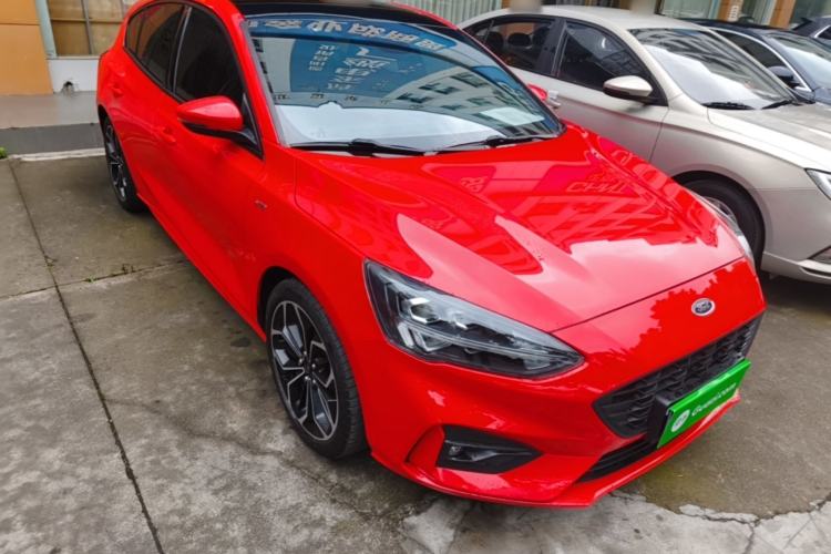 Used Ford Focus 2020 Hatchback EcoBoost 180 Automatic ST Line Exterior 1