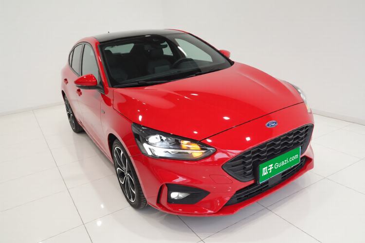 Used Ford Focus 2020 Hatchback EcoBoost 180 Automatic ST Line Exterior 1