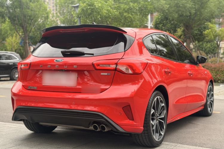 Used Ford Focus 2020 Hatchback EcoBoost 180 Automatic ST Line Exterior 10