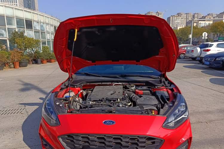 Used Ford Focus 2020 Hatchback EcoBoost 180 Automatic ST Line Exterior 11
