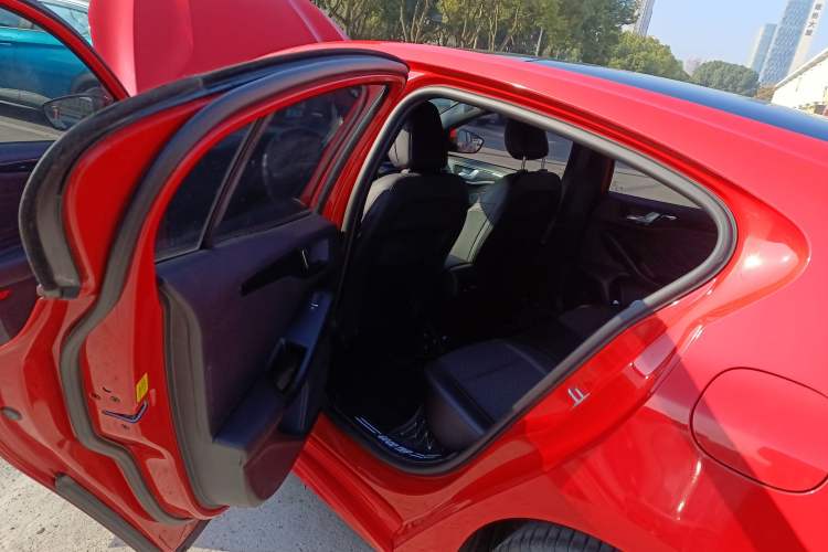 Used Ford Focus 2020 Hatchback EcoBoost 180 Automatic ST Line Exterior 13