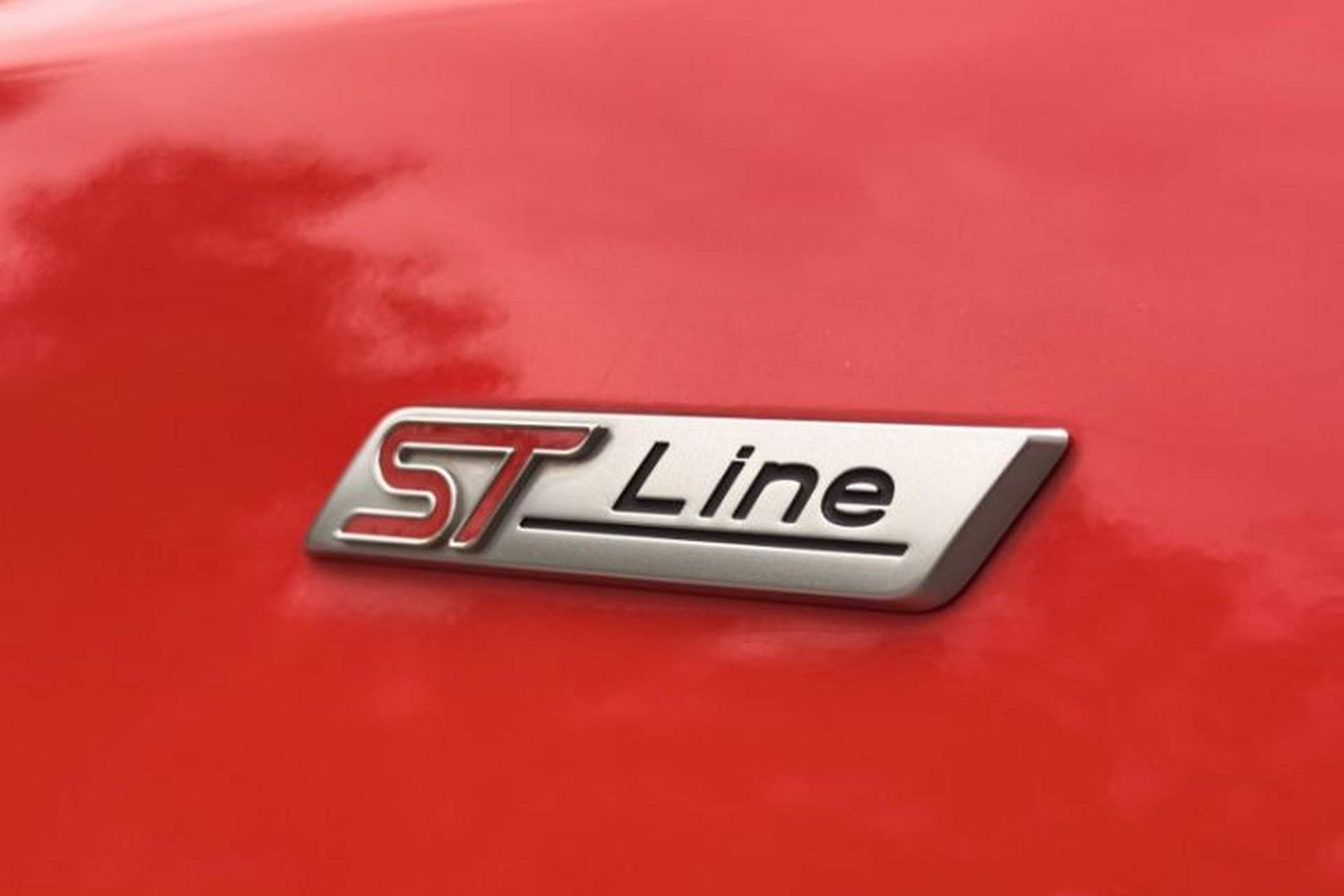 Used Ford Focus 2020 Hatchback EcoBoost 180 Automatic ST Line Exterior 5