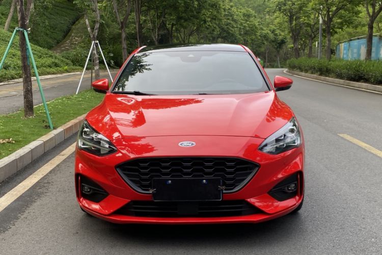 Used Ford Focus 2020 Hatchback EcoBoost 180 Automatic ST Line Exterior 6