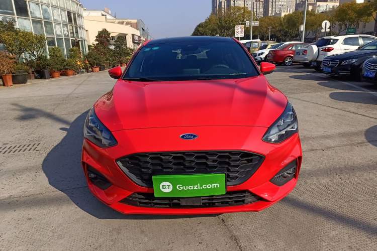 Used Ford Focus 2020 Hatchback EcoBoost 180 Automatic ST Line Exterior 8