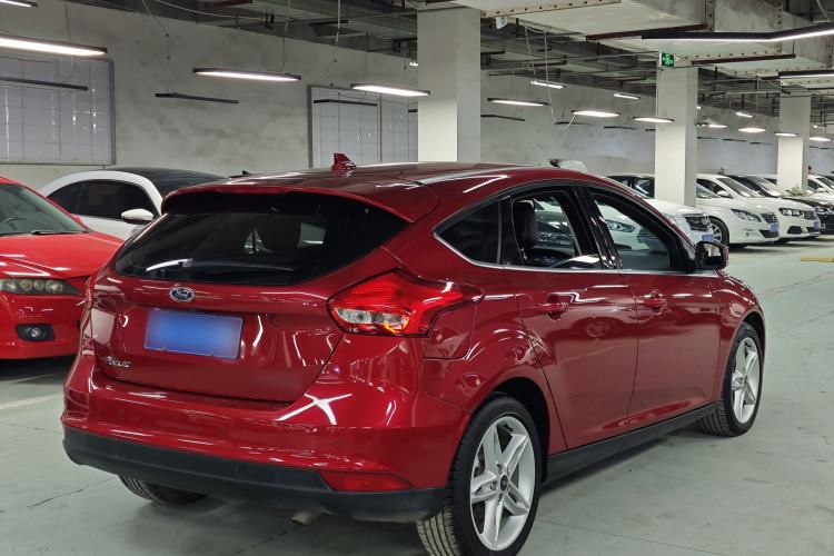 Used Ford Focus 2020 Hatchback Classic 1.5L Automatic Trendy Model Exterior 8