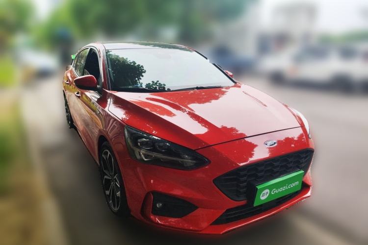 Used Ford Focus 2020 Hatchback EcoBoost 180 Automatic ST Line Front Right 45 Deg