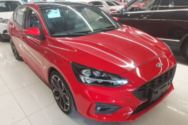 Used Ford Focus 2020 Sedan EcoBoost 180 Automatic ST Line Front Right 45 Deg