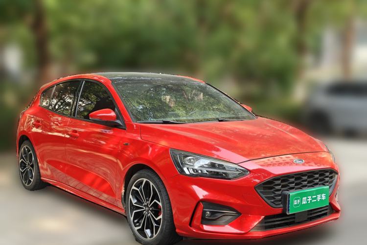 Used Ford Focus 2020 Hatchback EcoBoost 180 Automatic ST Line Front Right 45 Deg