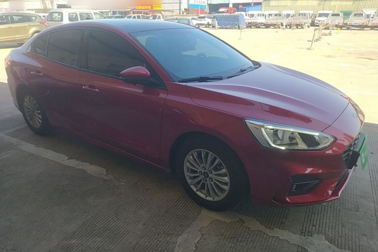 Used Ford Focus 2020 Sedan 1.5L Automatic Sharp Edition Front Right 45 Deg
