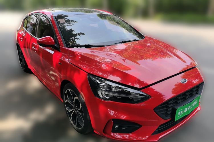 Used Ford Focus 2020 Hatchback EcoBoost 180 Automatic ST Line Front Right 45 Deg