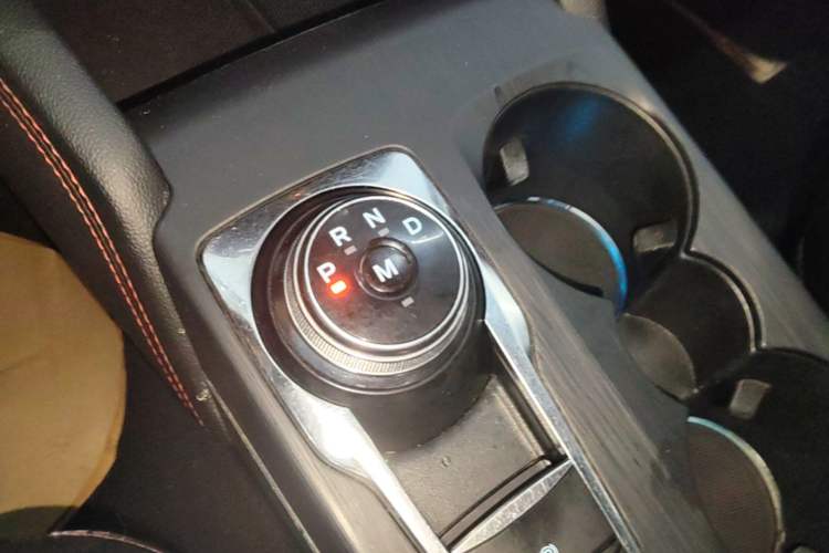 Used Ford Focus 2020 Sedan EcoBoost 180 Automatic ST Line Gear Lever