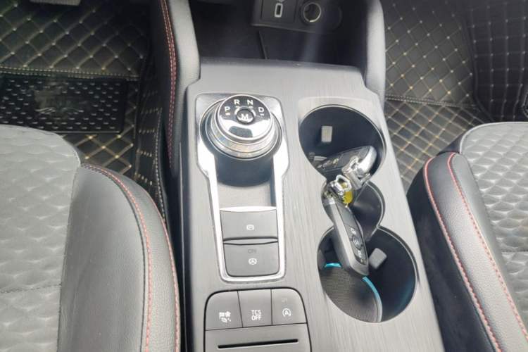 Used Ford Focus 2020 Sedan EcoBoost 180 Automatic ST Line Gear Lever