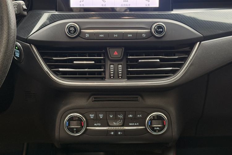 Used Ford Focus 2020 Hatchback EcoBoost 180 Automatic ST Line Interior 2