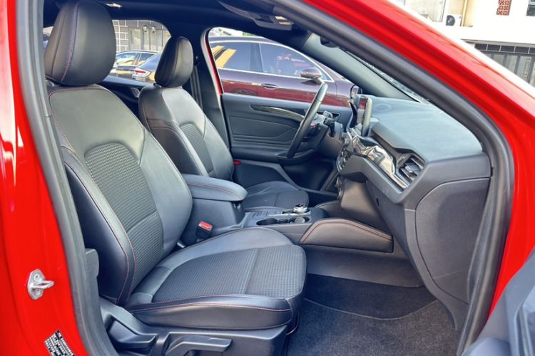 Used Ford Focus 2020 Hatchback EcoBoost 180 Automatic ST Line Interior 3