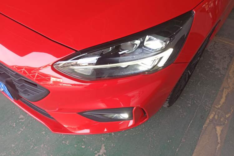 Used Ford Focus 2020 Hatchback EcoBoost 180 Automatic ST Line Left Front Headlight