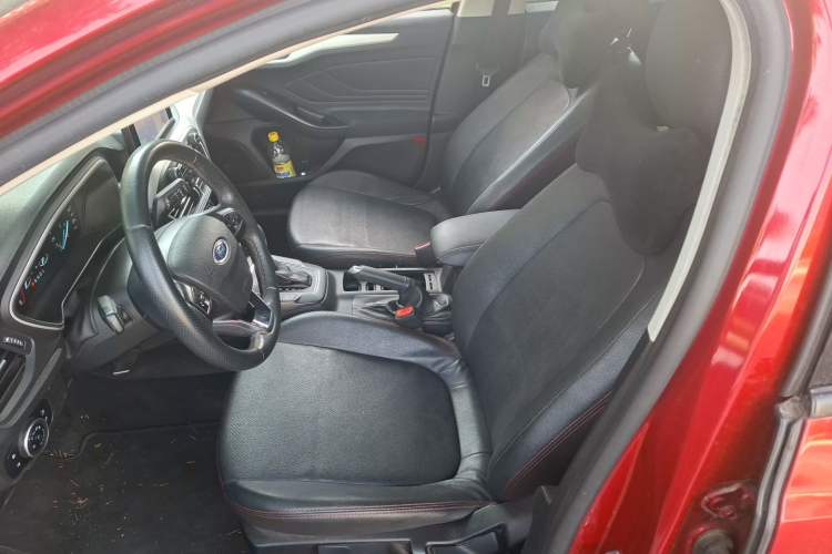 Used Ford Focus 2020 Hatchback 1.5L Automatic Sharp Edition Left Front Seat