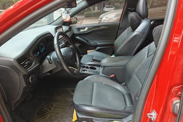 Used Ford Focus 2020 Hatchback EcoBoost 180 Automatic ST Line Left Front Seat