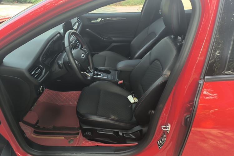 Used Ford Focus 2020 Hatchback EcoBoost 180 Automatic ST Line Left Front Seat
