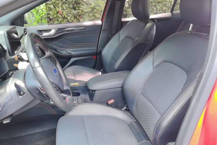 Used Ford Focus 2020 Hatchback EcoBoost 180 Automatic ST Line Left Front Seat