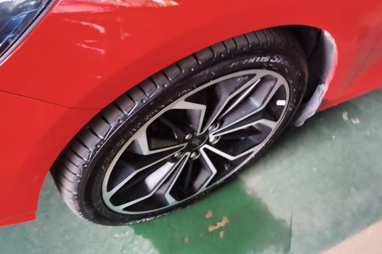 Used Ford Focus 2020 Hatchback EcoBoost 180 Automatic ST Line Left Front Wheel Hub