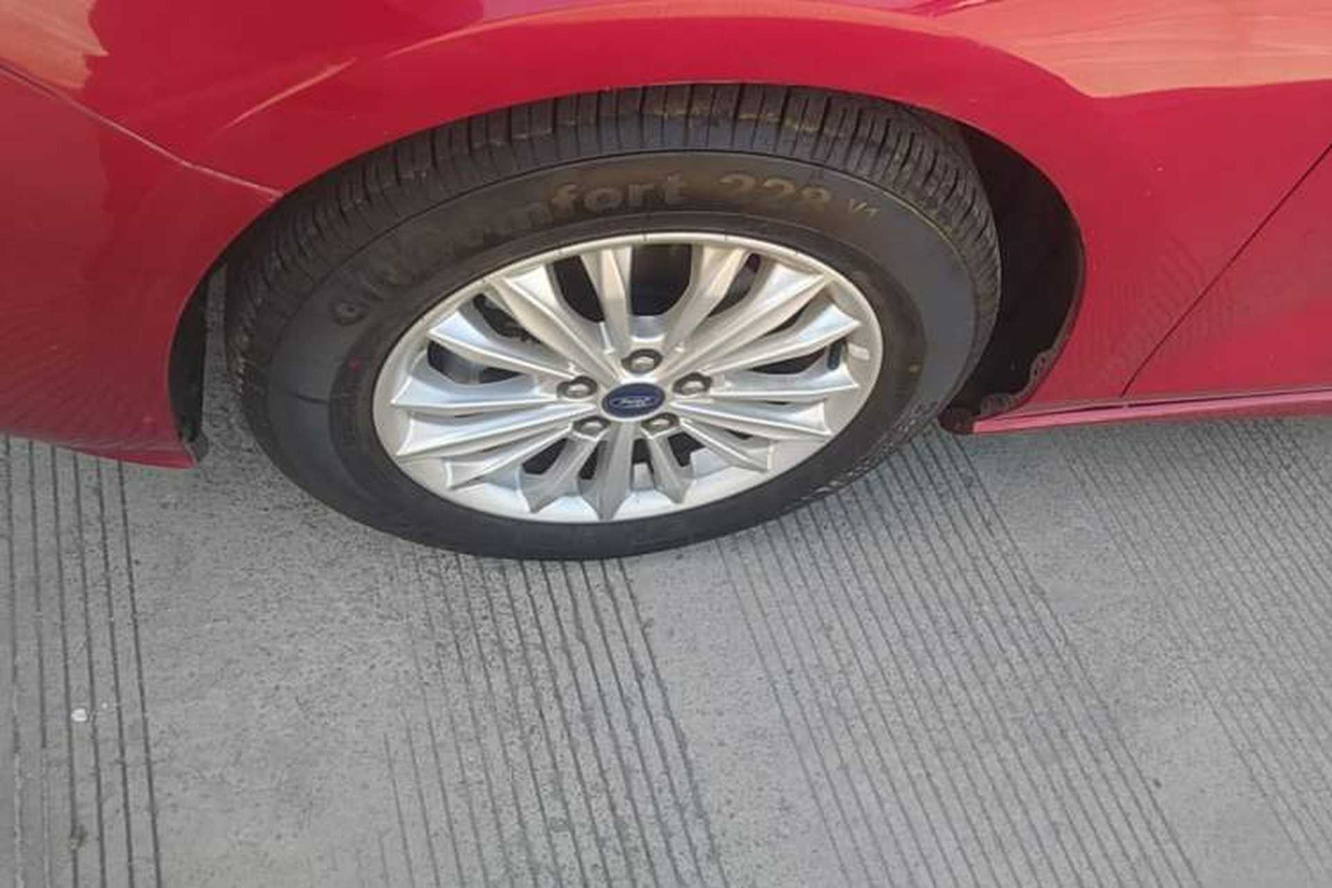 Used Ford Focus 2020 Sedan 1.5L Automatic Sharp Edition Left Front Wheel Hub