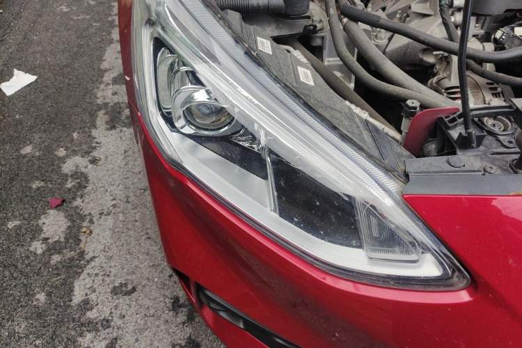 Used Ford Focus 2020 Sedan EcoBoost 180 Automatic Trend Edition Right Front Headlight