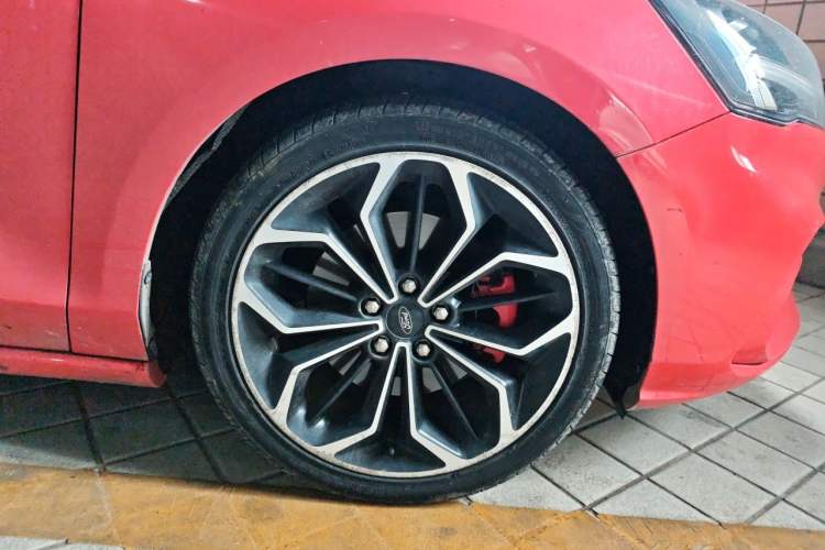 Used Ford Focus 2020 Hatchback EcoBoost 180 Automatic ST Line Right Front Wheel Hub