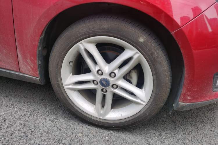 Used Ford Focus 2020 Hatchback Classic 1.5L Automatic Trendy Model Right Front Wheel Hub