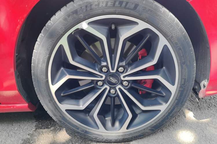 Used Ford Focus 2020 Hatchback EcoBoost 180 Automatic ST Line Right Front Wheel Hub