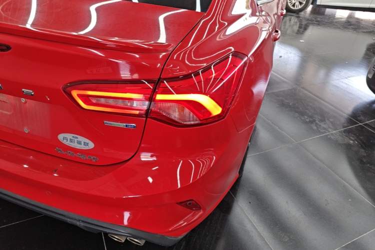 Used Ford Focus 2020 Sedan EcoBoost 180 Automatic ST Line Right Rear Taillight