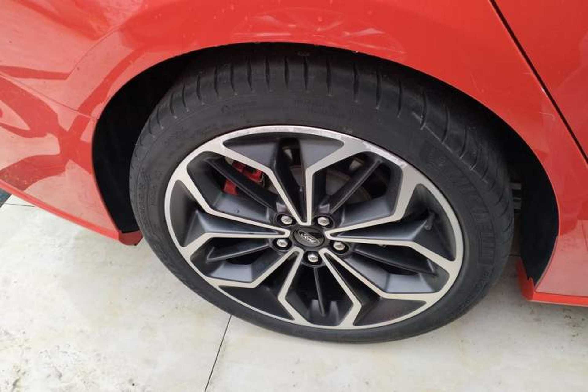Used Ford Focus 2020 Sedan EcoBoost 180 Automatic ST Line Right Rear Wheel Hub