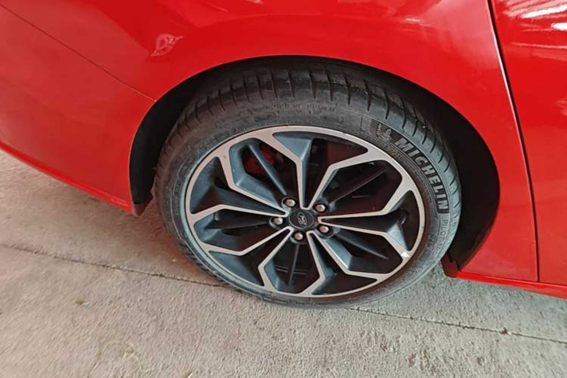 Used Ford Focus 2020 Sedan EcoBoost 180 Automatic ST Line Right Rear Wheel Hub