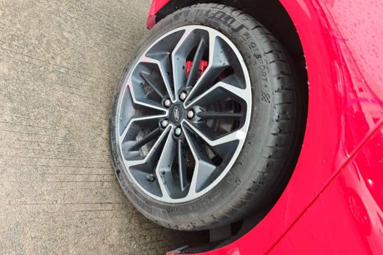 Used Ford Focus 2020 Hatchback EcoBoost 180 Automatic ST Line Right Rear Wheel Hub