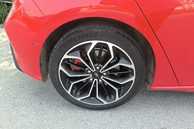 Used Ford Focus 2020 Hatchback EcoBoost 180 Automatic ST Line Right Rear Wheel Hub