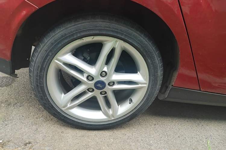 Used Ford Focus 2020 Hatchback Classic 1.5L Automatic Trendy Model Right Rear Wheel Hub