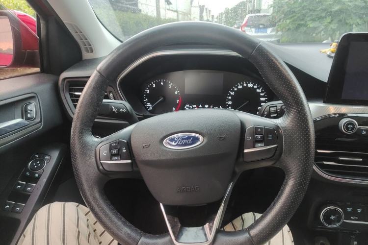Used Ford Focus 2020 Sedan EcoBoost 180 Automatic Trend Edition Steering Wheel