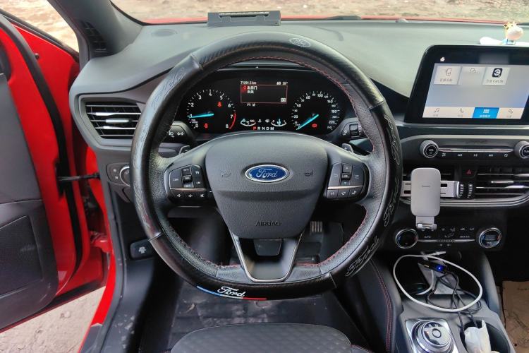 Used Ford Focus 2020 Sedan EcoBoost 180 Automatic ST Line Steering Wheel