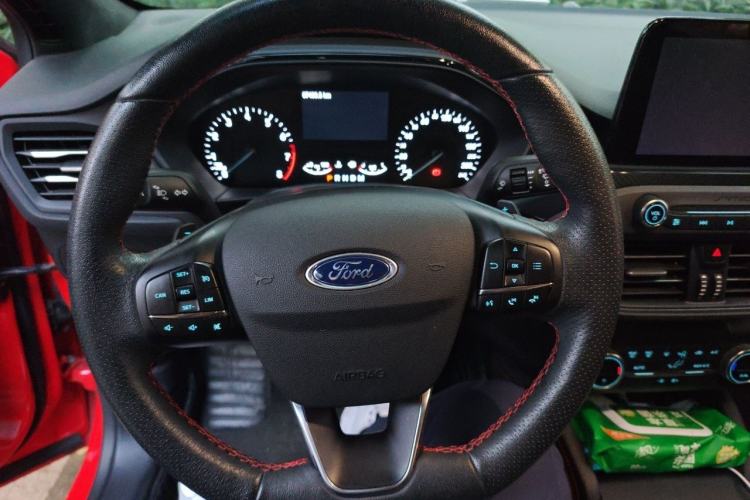 Used Ford Focus 2020 Sedan EcoBoost 180 Automatic ST Line Steering Wheel