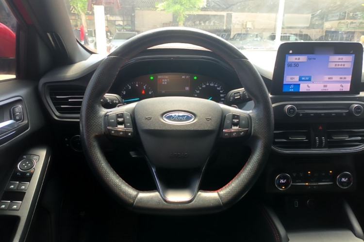 Used Ford Focus 2020 Sedan EcoBoost 180 Automatic ST Line Steering Wheel