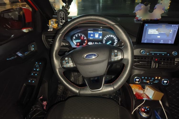 Used Ford Focus 2020 Sedan EcoBoost 180 Automatic ST Line Steering Wheel