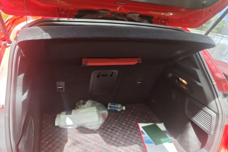 Used Ford Focus 2020 Hatchback EcoBoost 180 Automatic ST Line Trunk