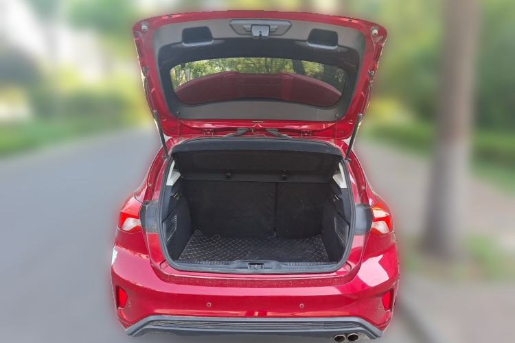 Used Ford Focus 2020 Hatchback 1.5L Automatic Sharp Edition Trunk