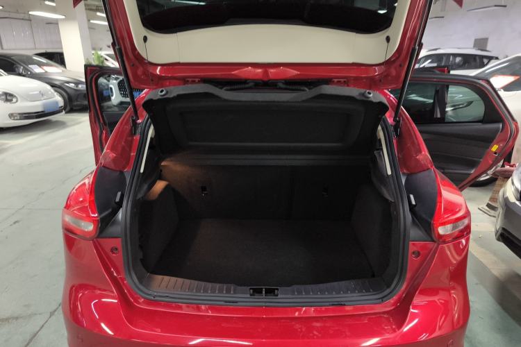Used Ford Focus 2020 Hatchback Classic 1.5L Automatic Trendy Model Trunk