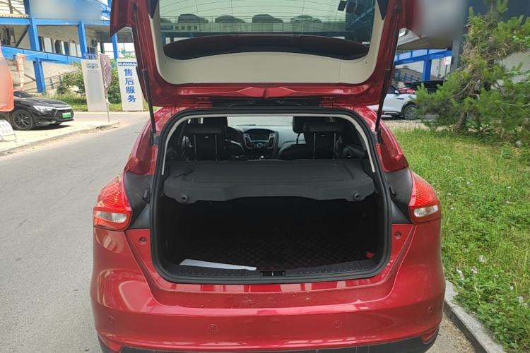 Used Ford Focus 2020 Hatchback Classic 1.5L Automatic Trendy Model Trunk