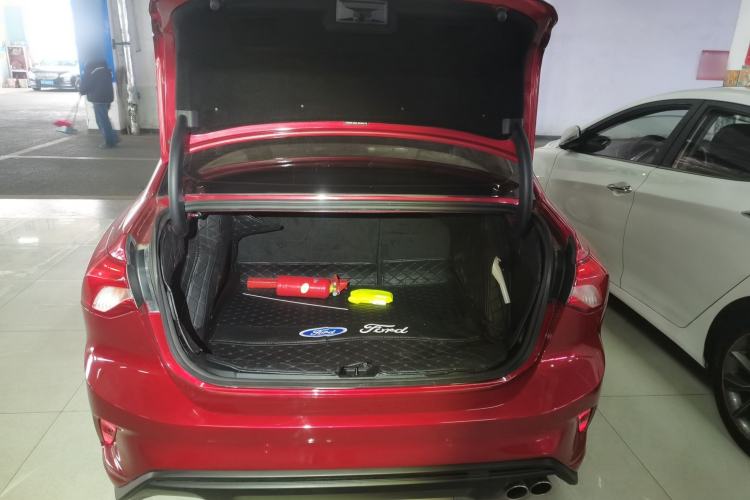 Used Ford Focus 2020 Sedan EcoBoost 180 Automatic Trend Edition Trunk