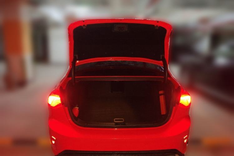 Used Ford Focus 2020 Sedan EcoBoost 180 Automatic ST Line Trunk